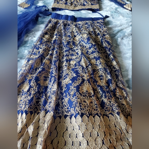 Indian Lehenga Blue Gold Size 4-6 - Picture 4 of 5